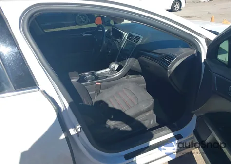 2013 Ford Fusion Hybrid Se z USA, uszkodzony, nr VIN 3FA6P0LU5DR370604